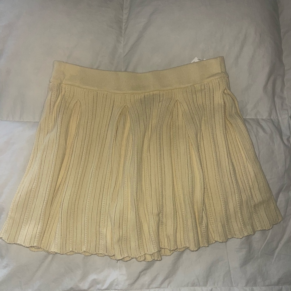 Elegant Cream Yellow Pleated Knit Skirt